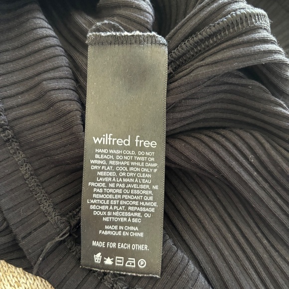 Aritzia | Tank Top | Black - Picture 5 of 5